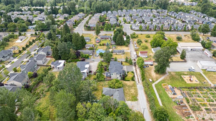 Property photo for 5735 Ne 8th Street, Renton photo 31
