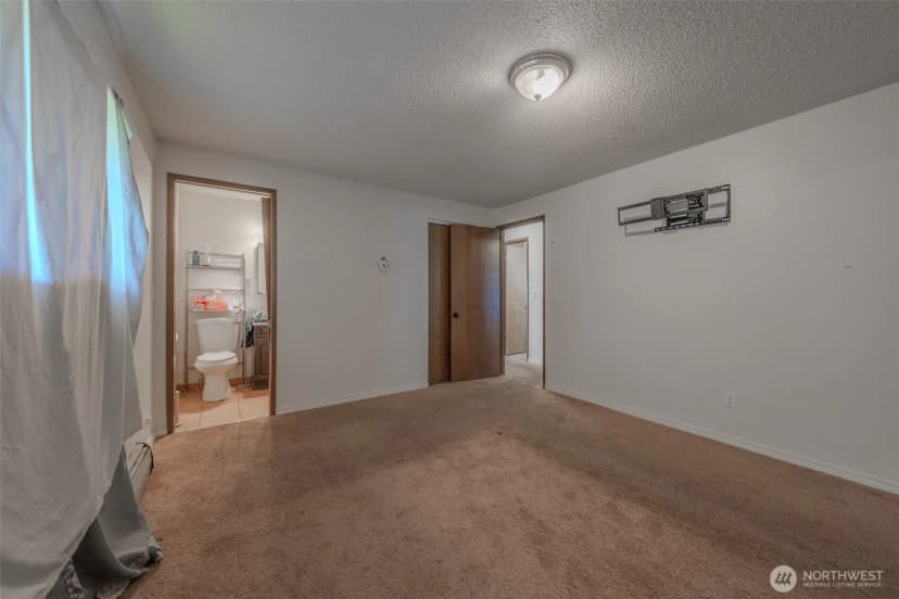 Property photo for 5735 Ne 8th Street, Renton photo 25