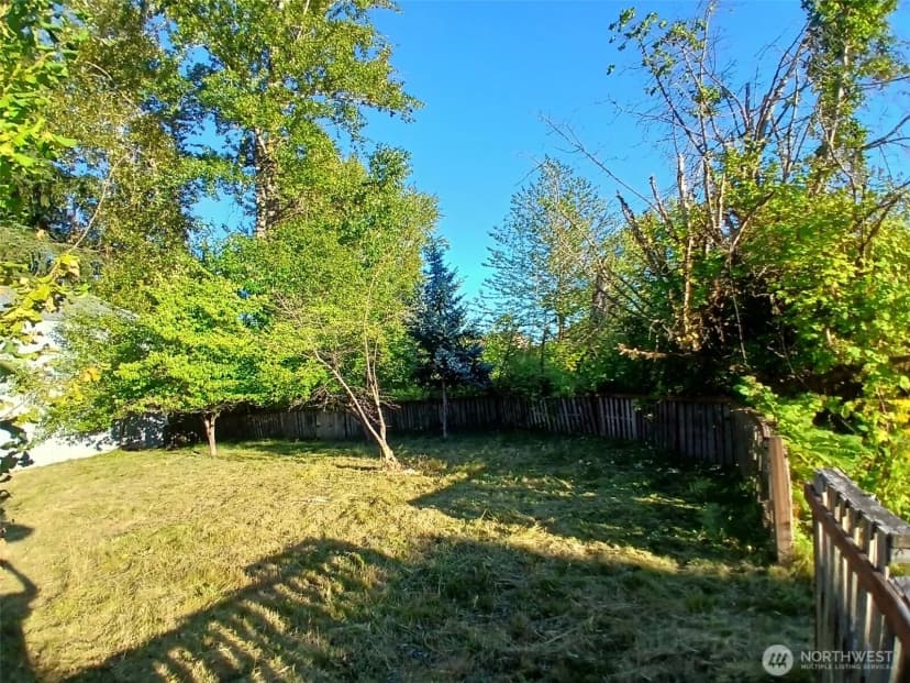 Property photo for 5735 Ne 8th Street, Renton photo 37
