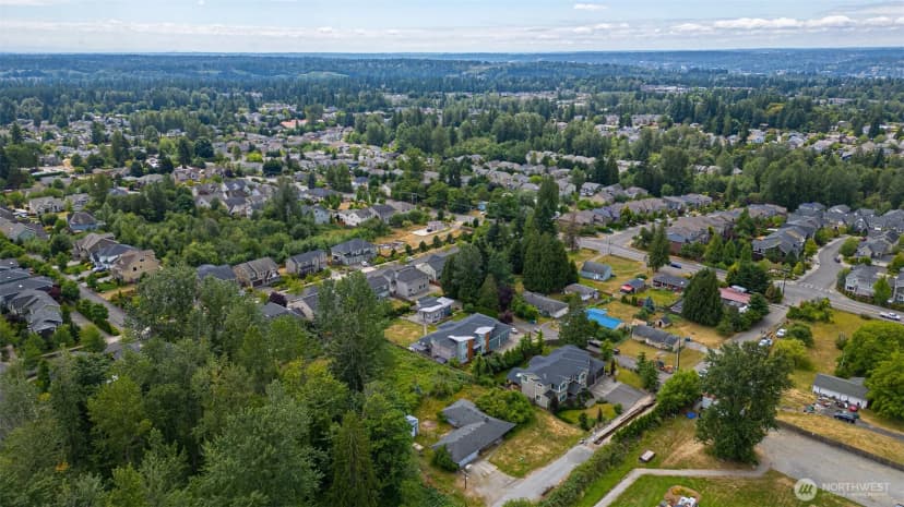 Property photo for 5735 Ne 8th Street, Renton photo 32