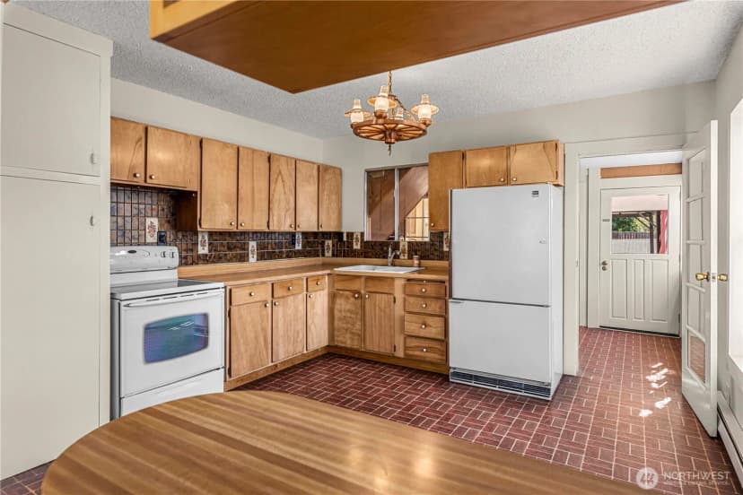 Property photo for 849 Kittitas Street, Wenatchee photo 6