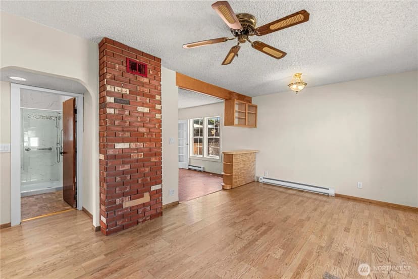 Property photo for 849 Kittitas Street, Wenatchee photo 3