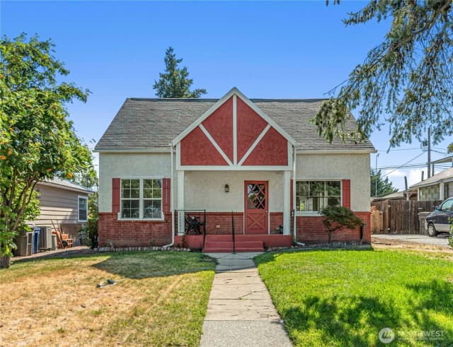 Property photo for 849 Kittitas Street, Wenatchee