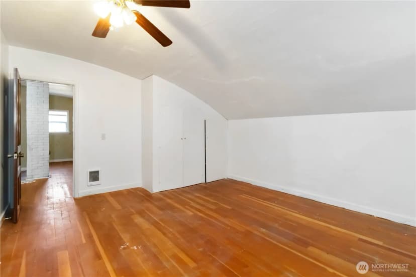 Property photo for 546 4th Avenue Sw, Castle Rock photo 28