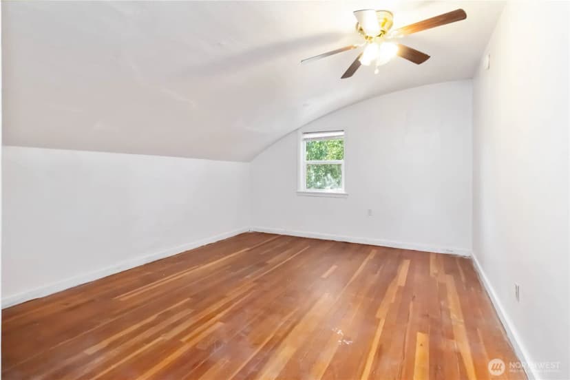Property photo for 546 4th Avenue Sw, Castle Rock photo 27