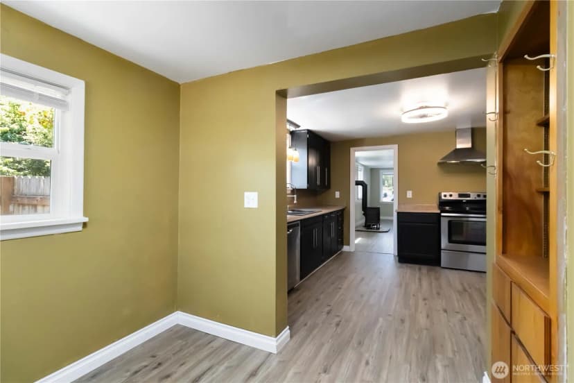 Property photo for 546 4th Avenue Sw, Castle Rock photo 19