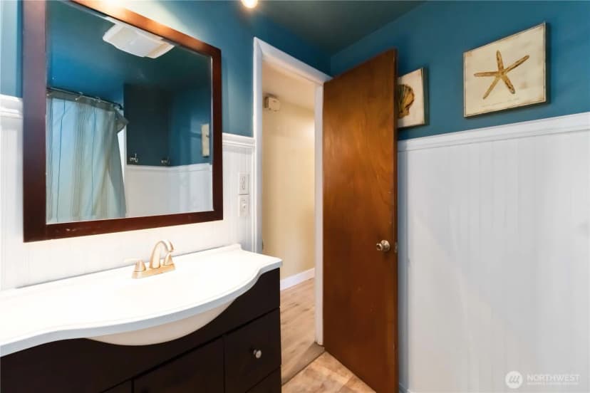Property photo for 546 4th Avenue Sw, Castle Rock photo 12