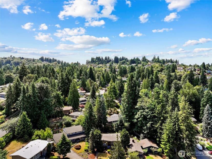 Property photo for 14905 Se 46th Place, Bellevue photo 6