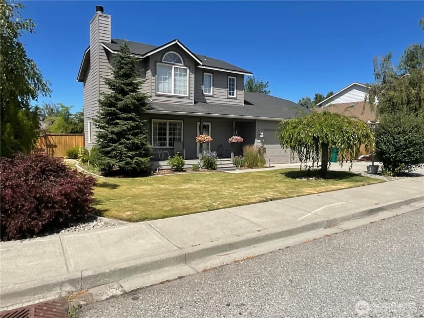 Property photo for 2403 Highland View Drive, East Wenatchee photo 2