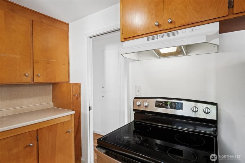 Property photo for 4803 221st Street Sw, Mountlake Terrace photo 14