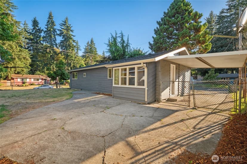 Property photo for 4803 221st Street Sw, Mountlake Terrace photo 30