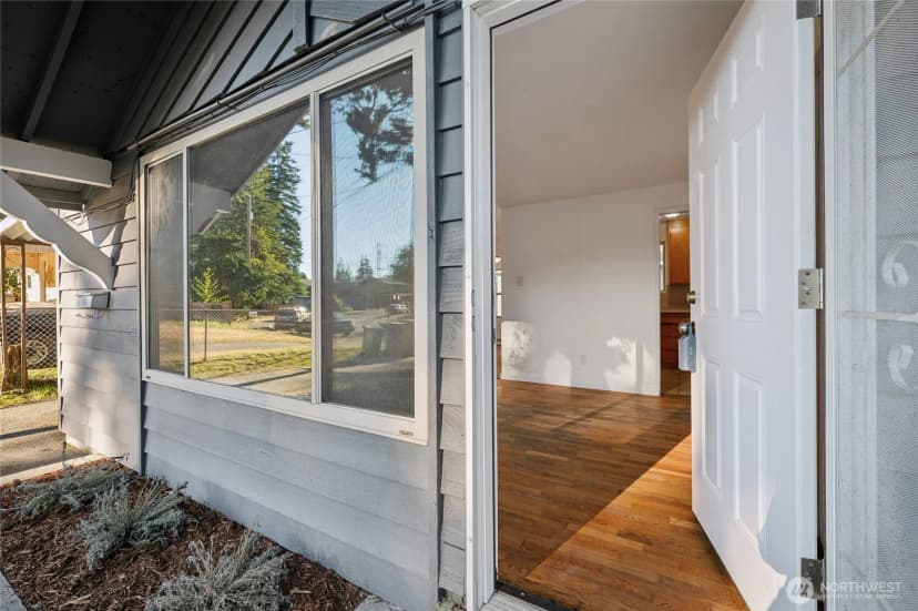 Property photo for 4803 221st Street Sw, Mountlake Terrace photo 4