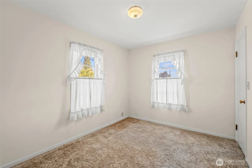 Property photo for 78 E Street Ne, Ephrata photo 16