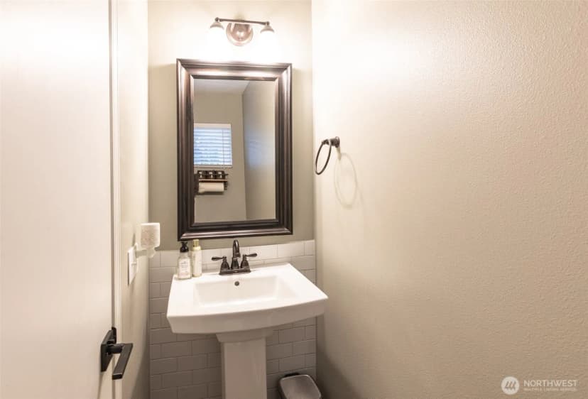 Property photo for 23423 Se 243rd Place, Maple Valley photo 10