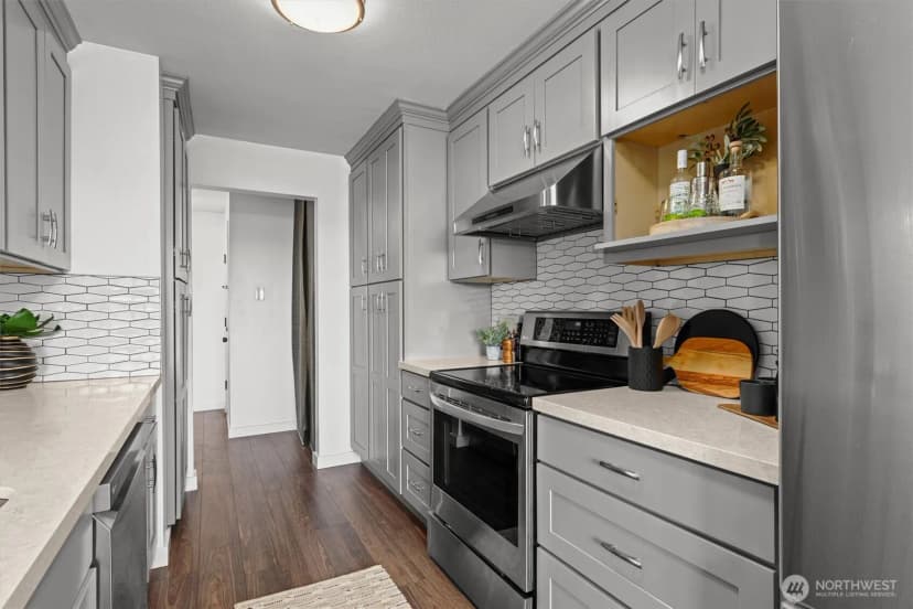 Property photo for 4545 Sand Point Way Ne #806, Seattle photo 8