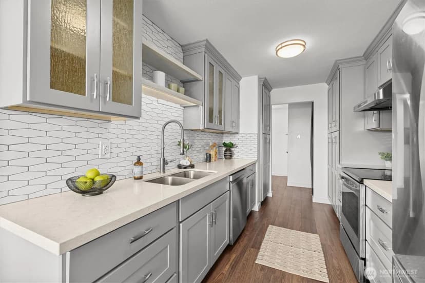 Property photo for 4545 Sand Point Way Ne #806, Seattle photo 9