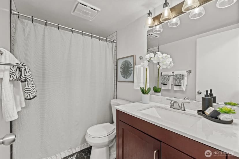 Property photo for 4545 Sand Point Way Ne #806, Seattle photo 20