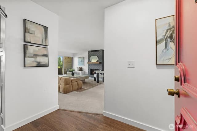 Property photo for 4545 Sand Point Way Ne #806, Seattle photo 2