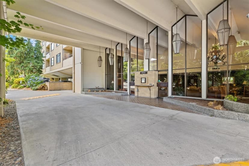 Property photo for 4545 Sand Point Way Ne #806, Seattle photo 27