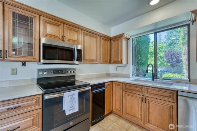 Property photo for 25432 213th Place Se #3, Maple Valley photo 5