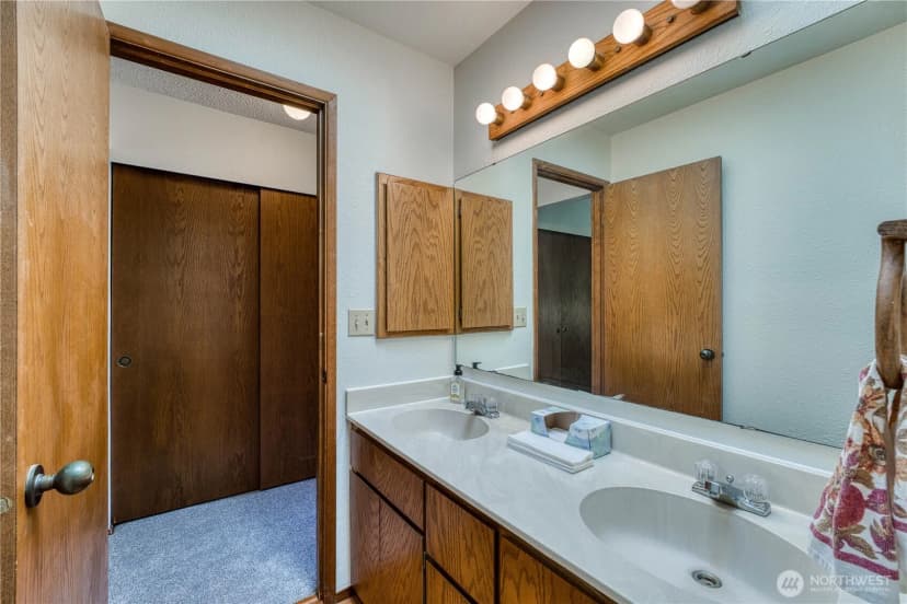 Property photo for 25432 213th Place Se #3, Maple Valley photo 15