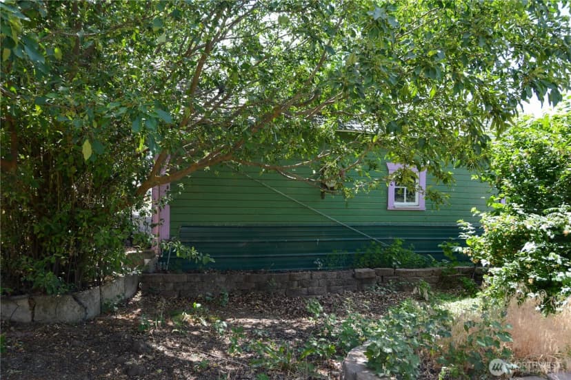 Property photo for 313 E 5th Avenue, Ritzville photo 27