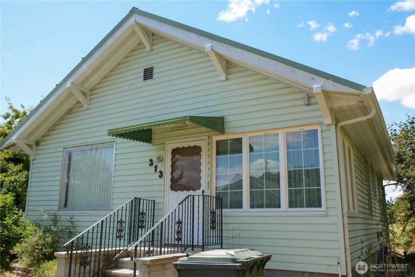 Property photo for 313 E 5th Avenue, Ritzville photo 2