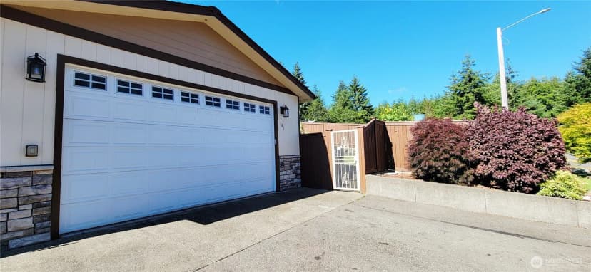 Property photo for 181 W Freedom Lane, Shelton photo 3