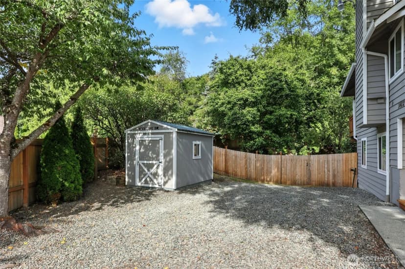 Property photo for 1402 51st Place Sw, Everett photo 30