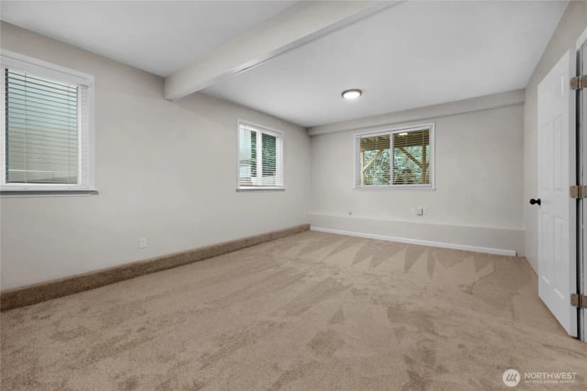 Property photo for 1402 51st Place Sw, Everett photo 22