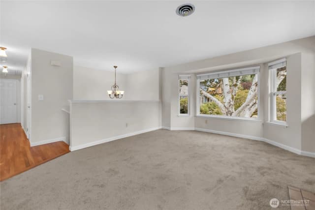 Property photo for 1402 51st Place Sw, Everett photo 5