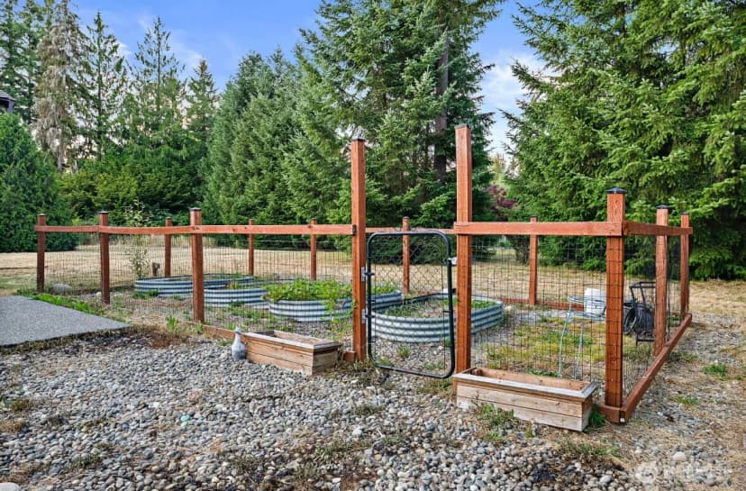 Property photo for 34115 32nd Avenue E, Eatonville photo 37