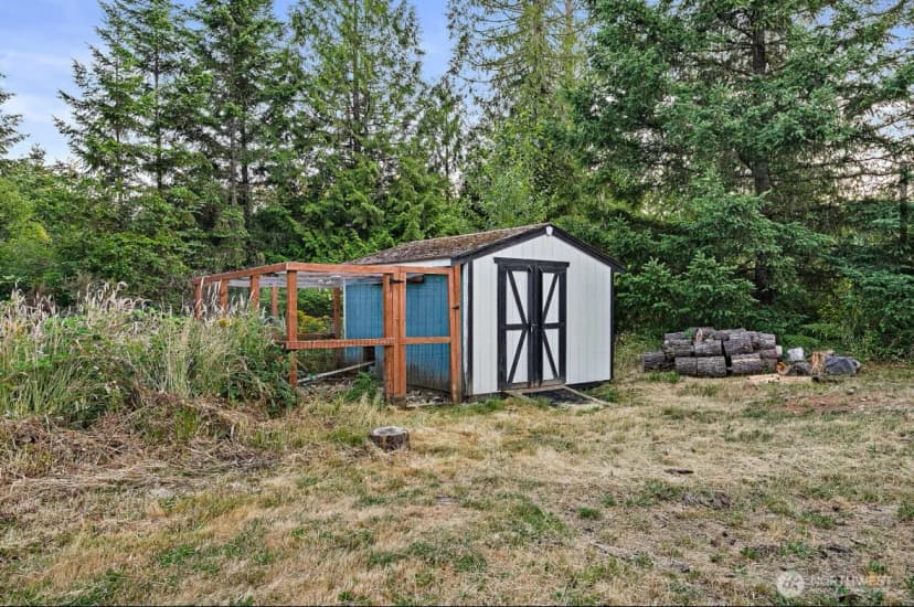 Property photo for 34115 32nd Avenue E, Eatonville photo 36