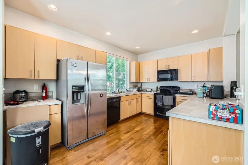 Property photo for 6517 29th Avenue Sw, Seattle photo 10