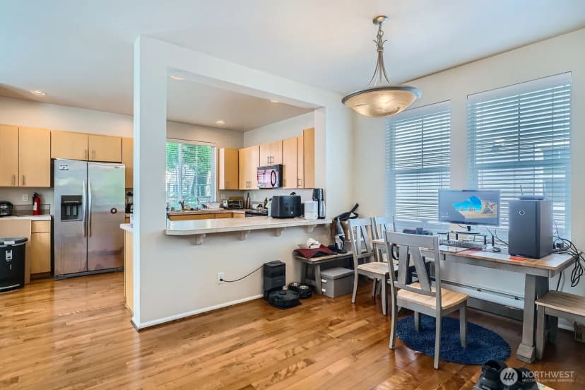 Property photo for 6517 29th Avenue Sw, Seattle photo 8