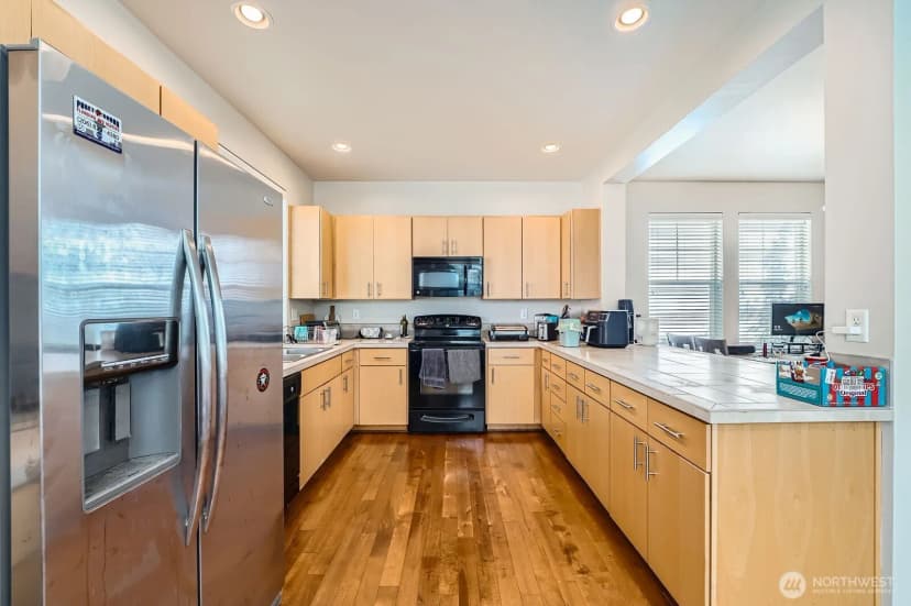 Property photo for 6517 29th Avenue Sw, Seattle photo 9