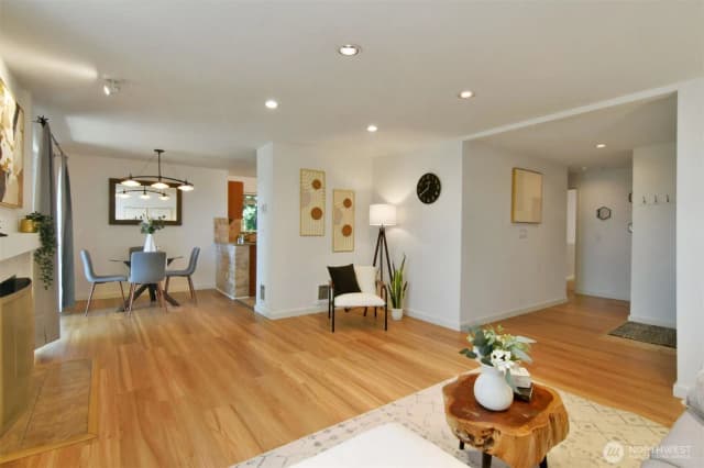 Property photo for 13021 Se 38th Street #j8, Bellevue photo 2