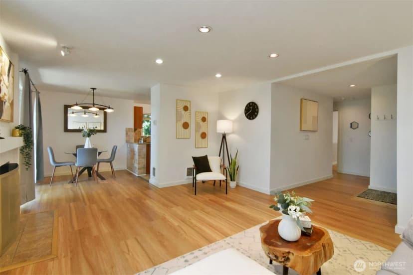 Property photo for 13021 Se 38th Street #j8, Bellevue photo 2