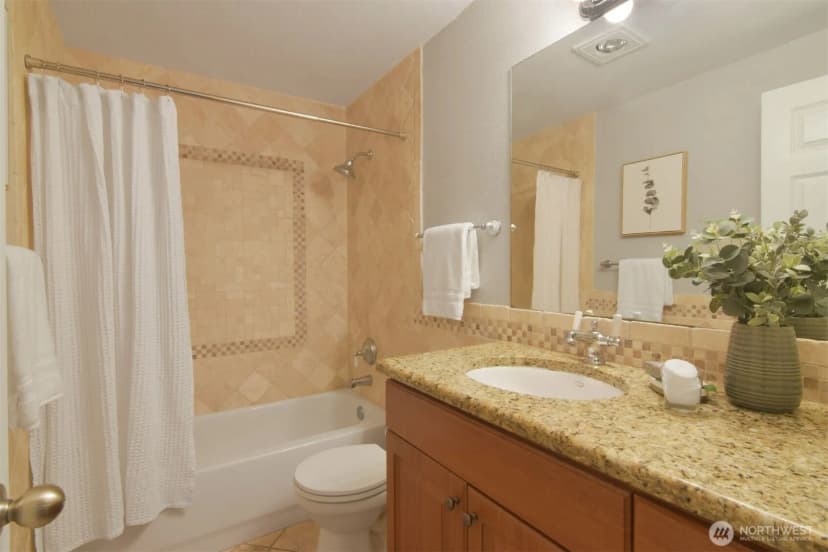 Property photo for 13021 Se 38th Street #j8, Bellevue photo 17