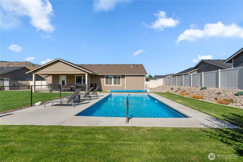 Property photo for 87 Sarah Drive, Wenatchee photo 33