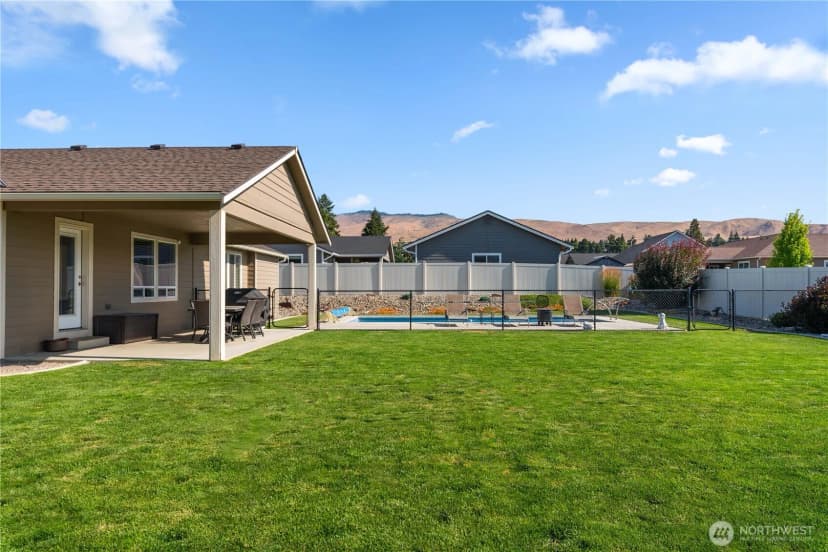 Property photo for 87 Sarah Drive, Wenatchee photo 28