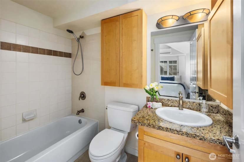 Property photo for 7406 4th Avenue Ne, Seattle photo 25