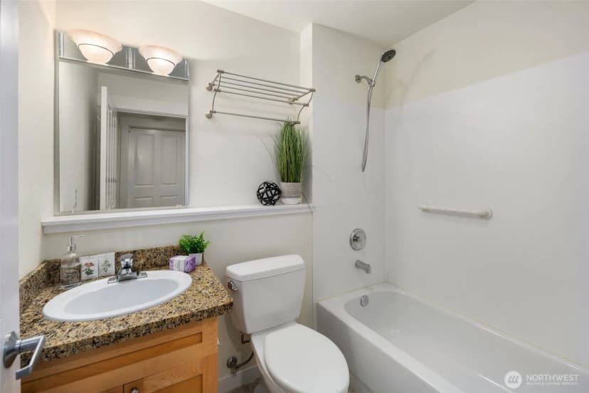 Property photo for 7406 4th Avenue Ne, Seattle photo 18