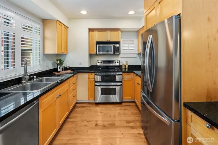 Property photo for 7406 4th Avenue Ne, Seattle photo 11