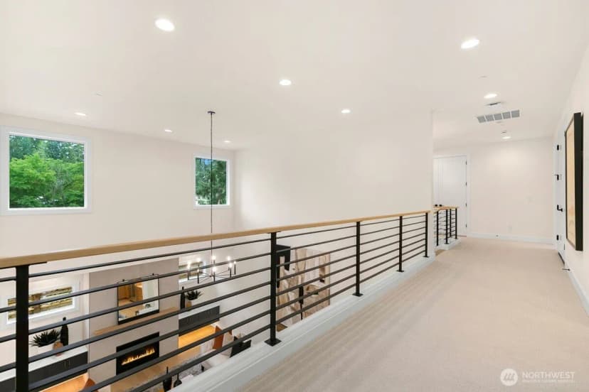 Property photo for 1631 168th Place Ne, Bellevue photo 18