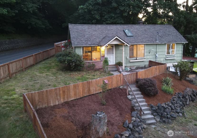 Property photo for 701 Nw Dexter Avenue, Winlock photo 4