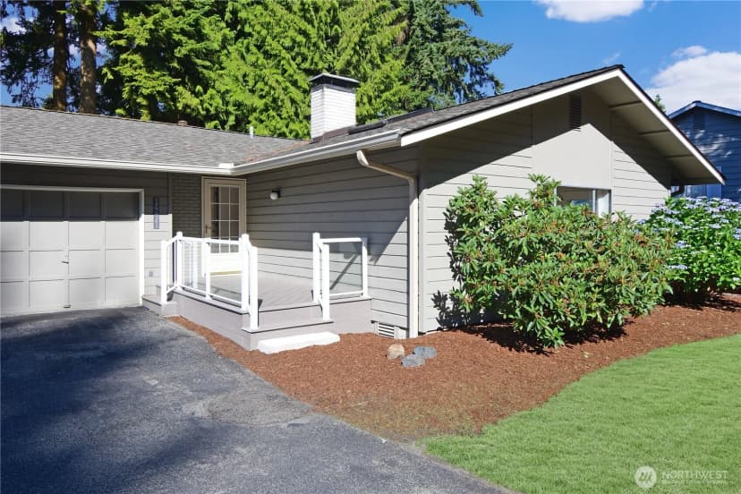 Property photo for 14421 118th Avenue Ne, Kirkland photo 3