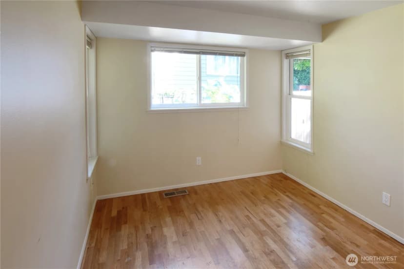 Property photo for 14421 118th Avenue Ne, Kirkland photo 14