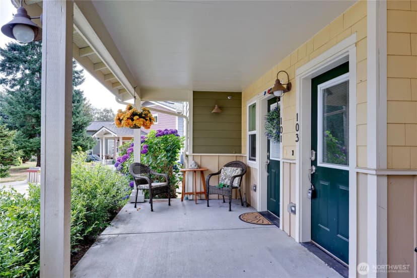 Property photo for 7701 Beacon Place Ne #103, Bremerton photo 4