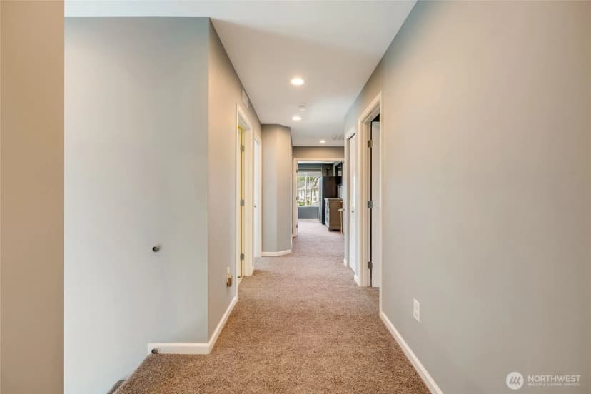 Property photo for 4701 31st Avenue Se, Everett photo 23